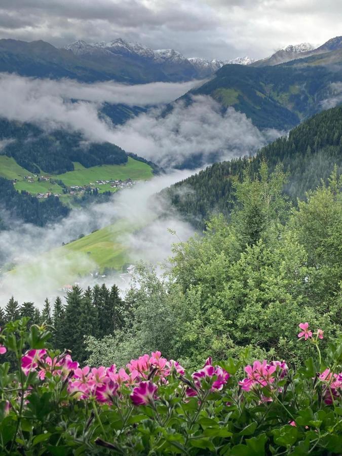 Koflers Ferienwohnungen Oberperfuss Buitenkant foto