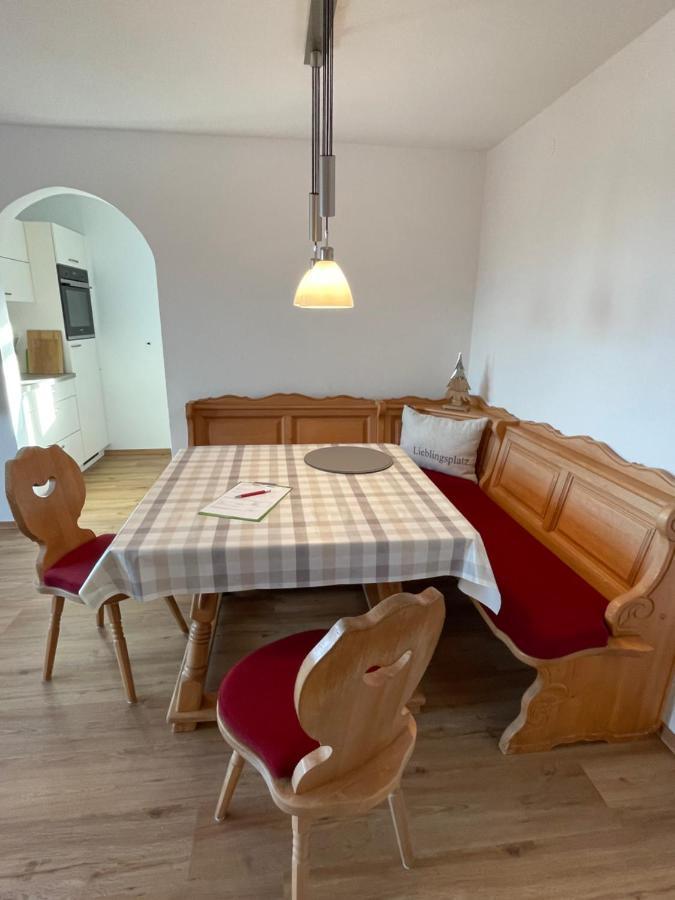 Koflers Ferienwohnungen Oberperfuss Buitenkant foto